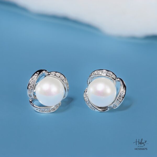 Pearl Earrings 555675